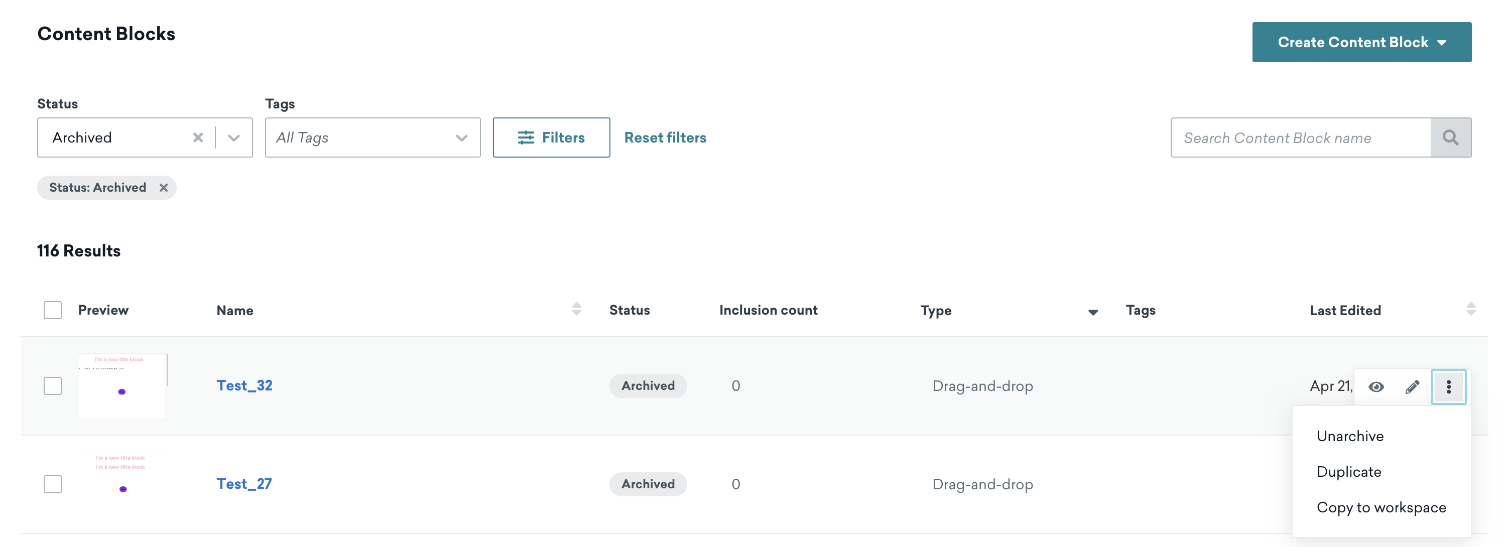 Painel Blocos de conteúdo salvos em que o menu suspenso de configurações para "Test_32" é expandido para mostrar três opções: Desarquivar, duplicar e copiar para o espaço de trabalho